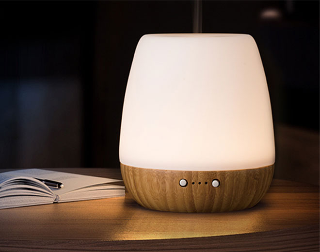 Humidification, aromathérapie, lumière de nuit en un